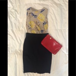 FLORAL SLEEVE LESS BLOUSE